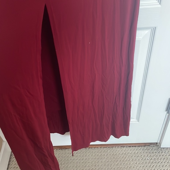 Maxi dress with front slit - Picture 2 of 5